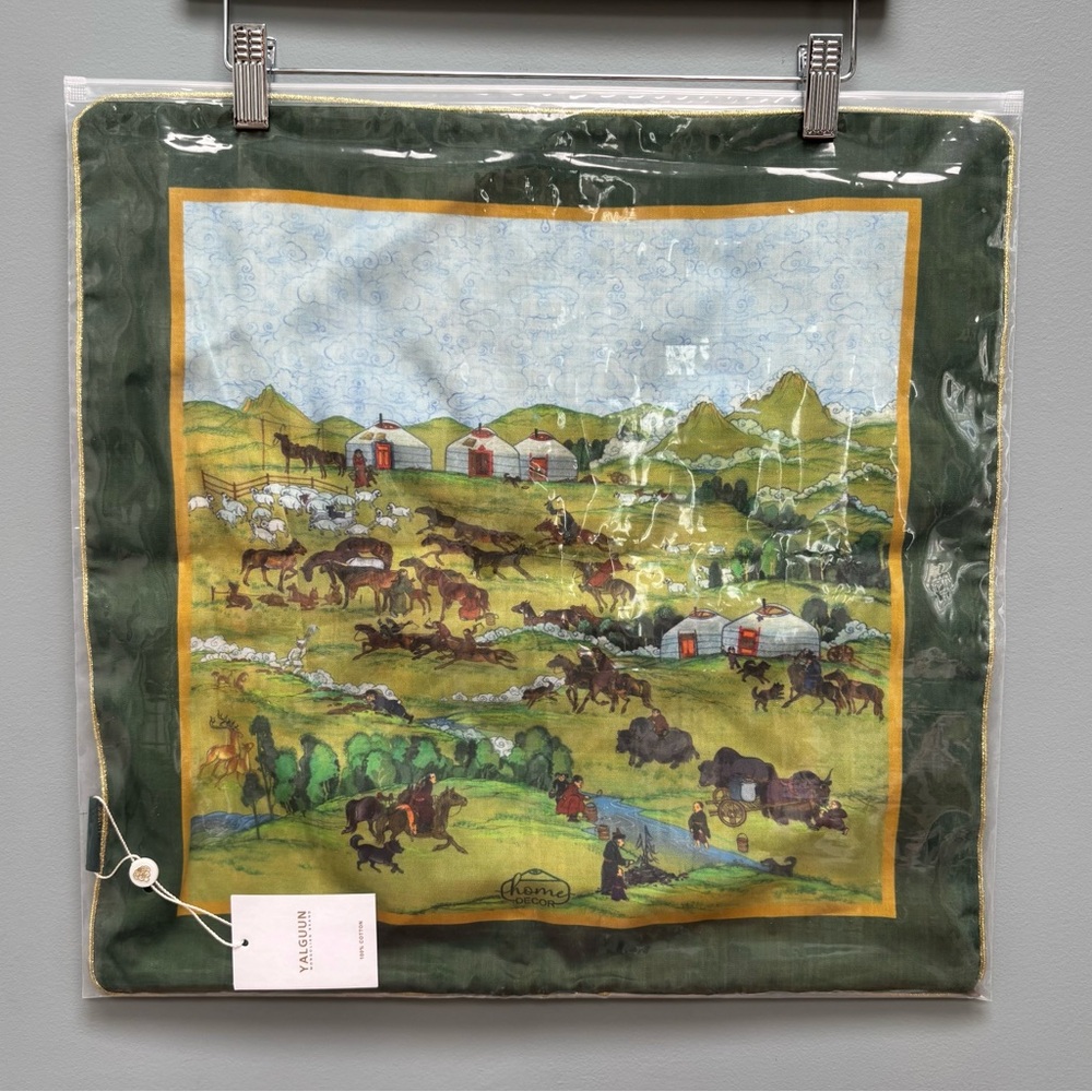 YALGUUN Mongolian Scene Green Decorative Pillowcase